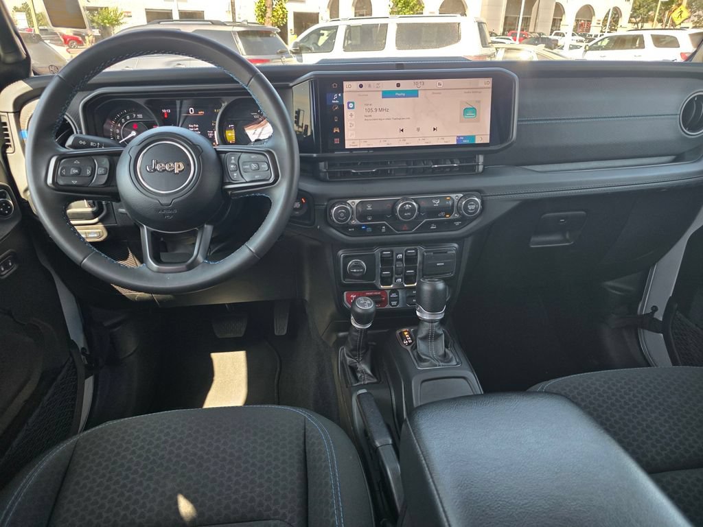 Used 2024 Jeep Wrangler Unlimited Rubicon 4xe AWD/4WD image 17