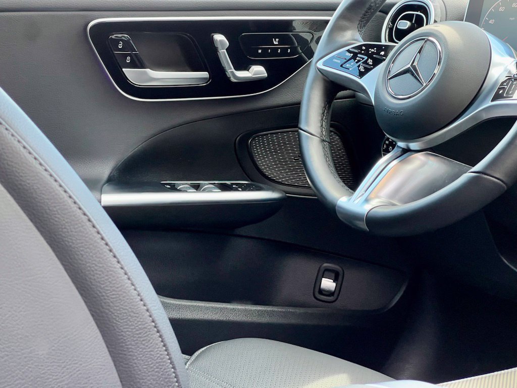 Certified 2023 Mercedes-Benz C 300 4MATIC Sedan image 18