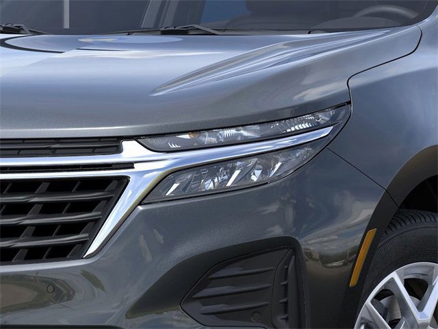 New 2023 Chevrolet Equinox LT w/ Driver Convenience Package AWD/4WD image 10