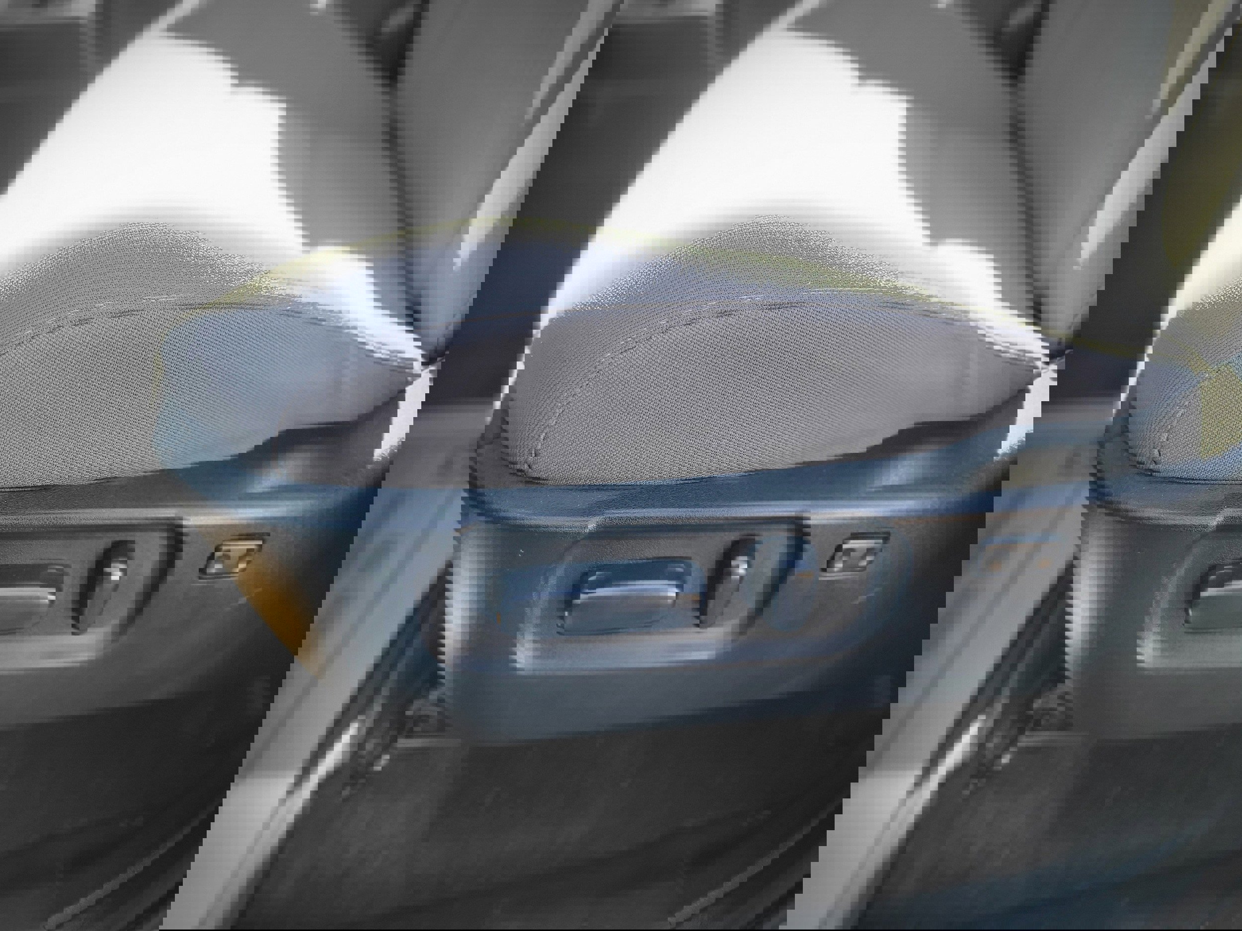 Used 2020 Toyota Tacoma SR5 image 25