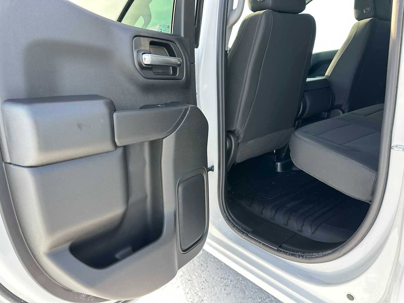 New 2026 GMC Sierra 1500 Pro w/ Convenience Package image 15