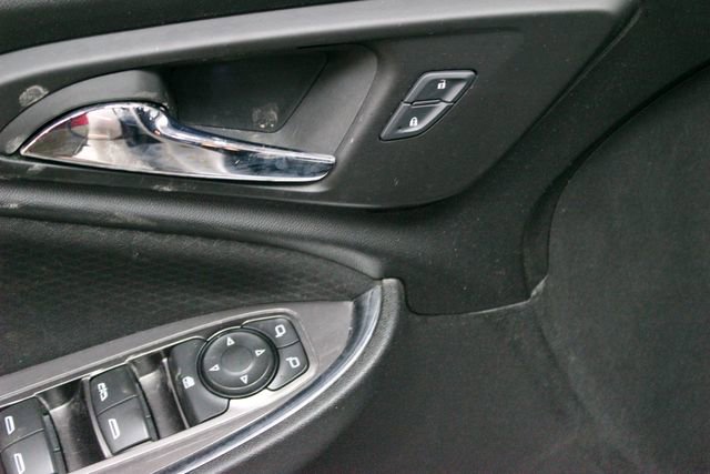 Used 2017 Chevrolet Malibu LT FWD image 16