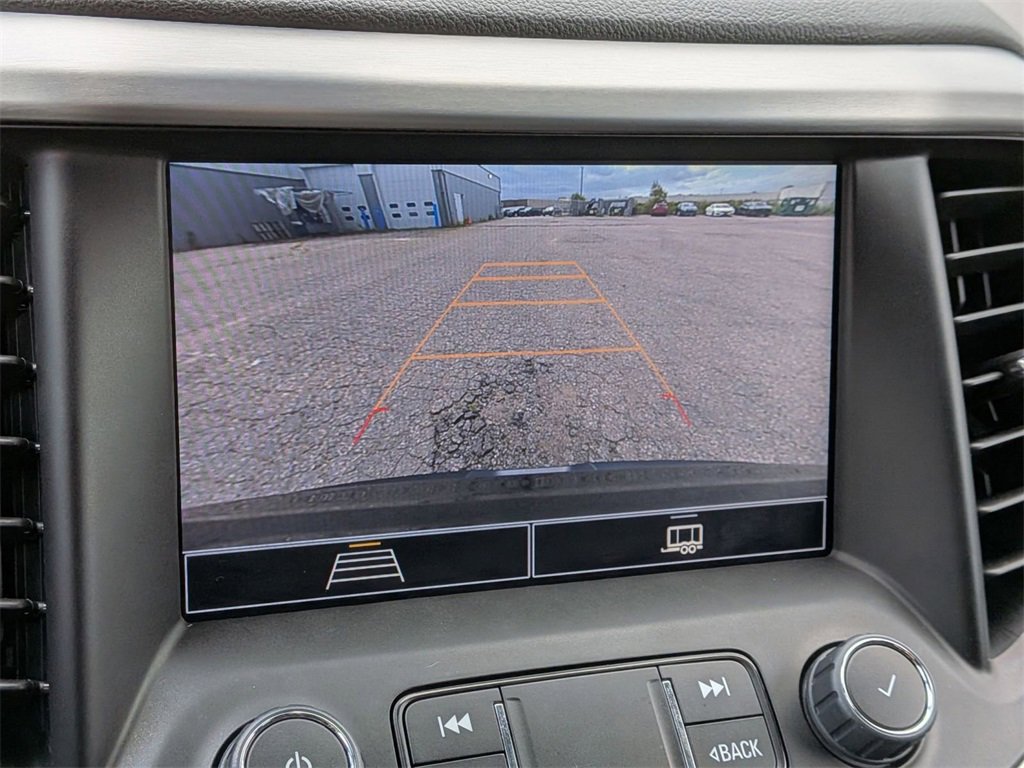 Used 2023 GMC Acadia SLE w/ Driver Convenience Package image 24