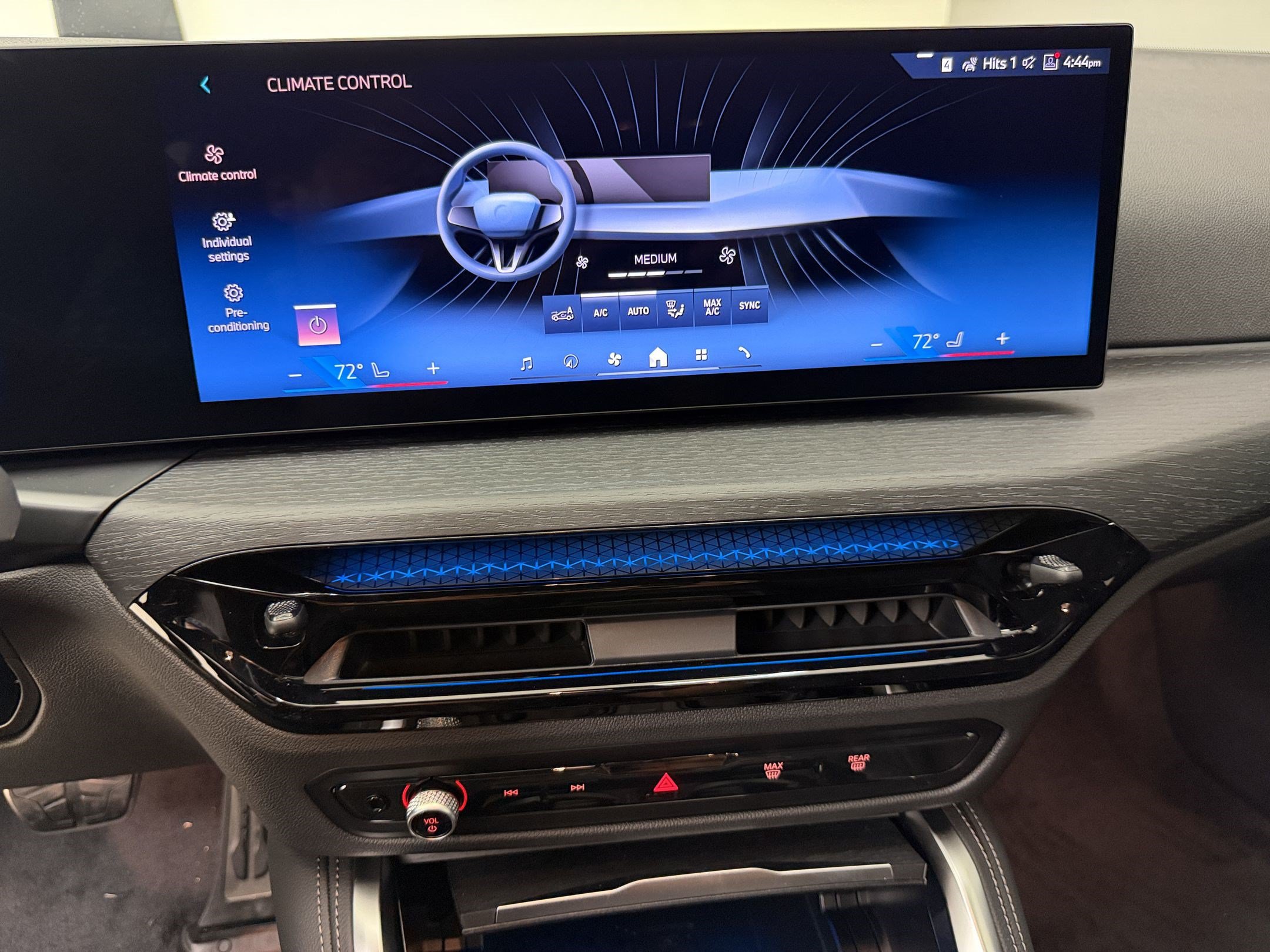 New 2026 BMW i4 eDrive40 w/ M Sport Package RWD image 23
