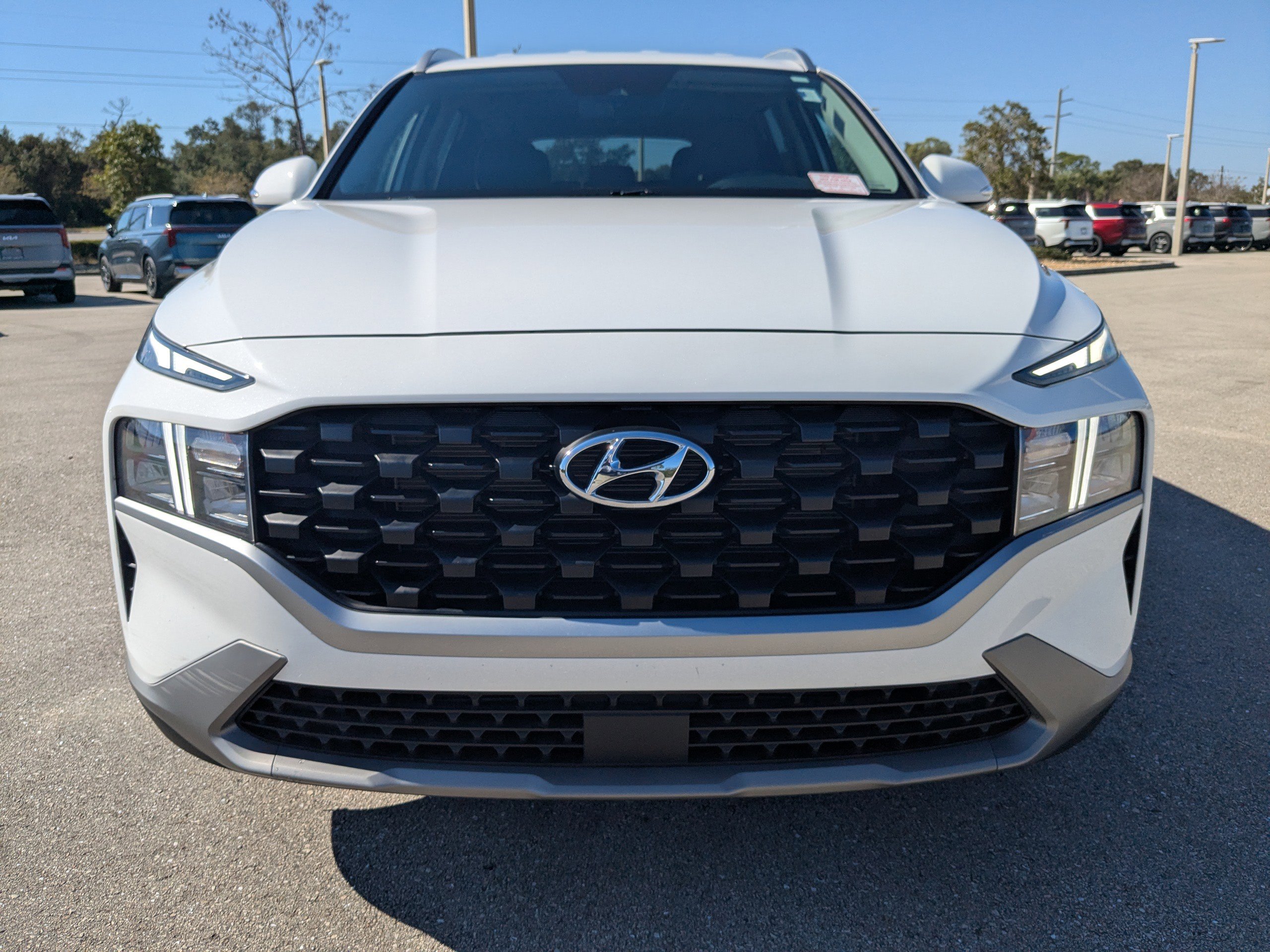 Used 2023 Hyundai Santa Fe SEL image 3