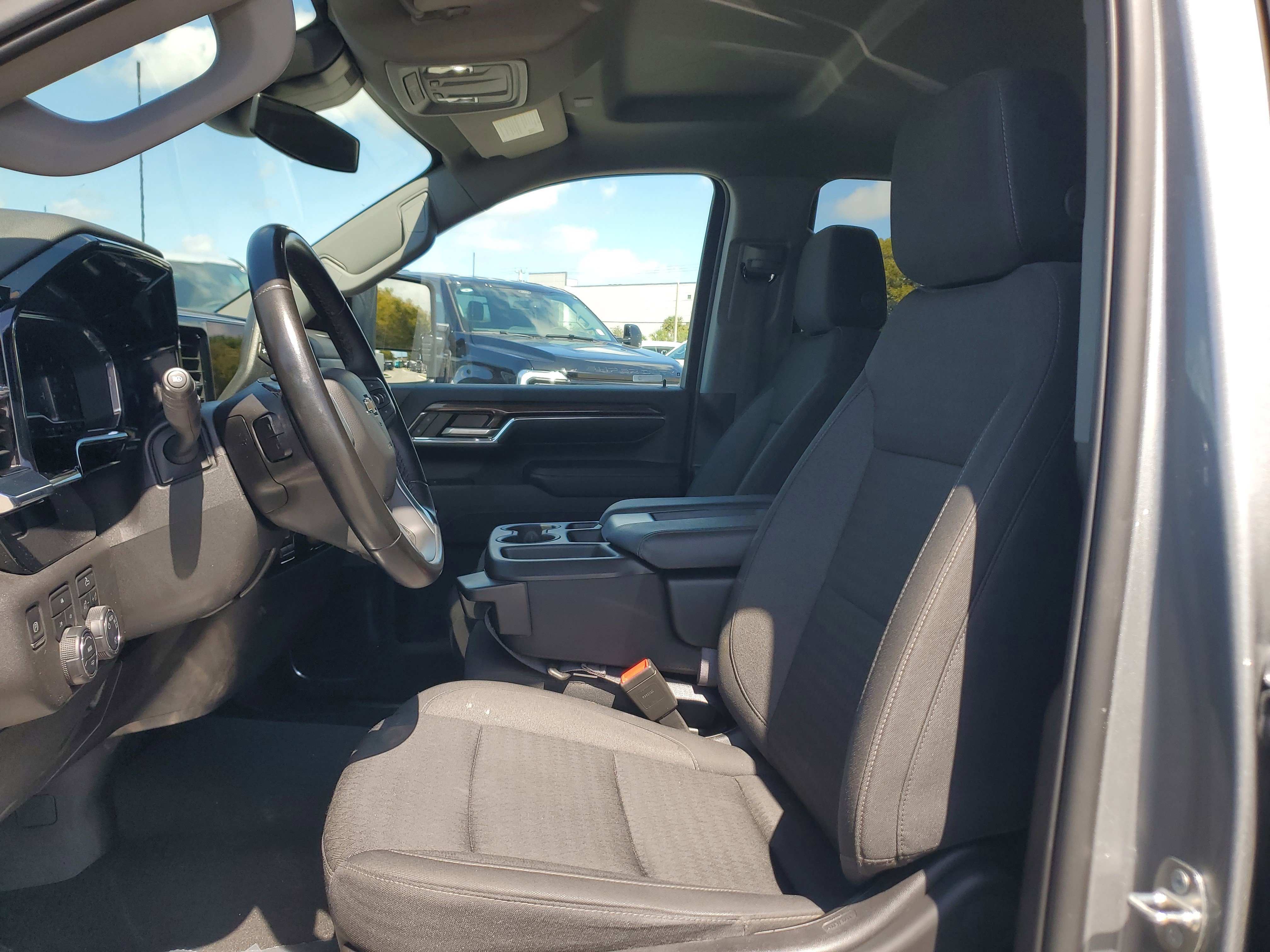 Used 2024 Chevrolet Silverado 2500 LT image 11