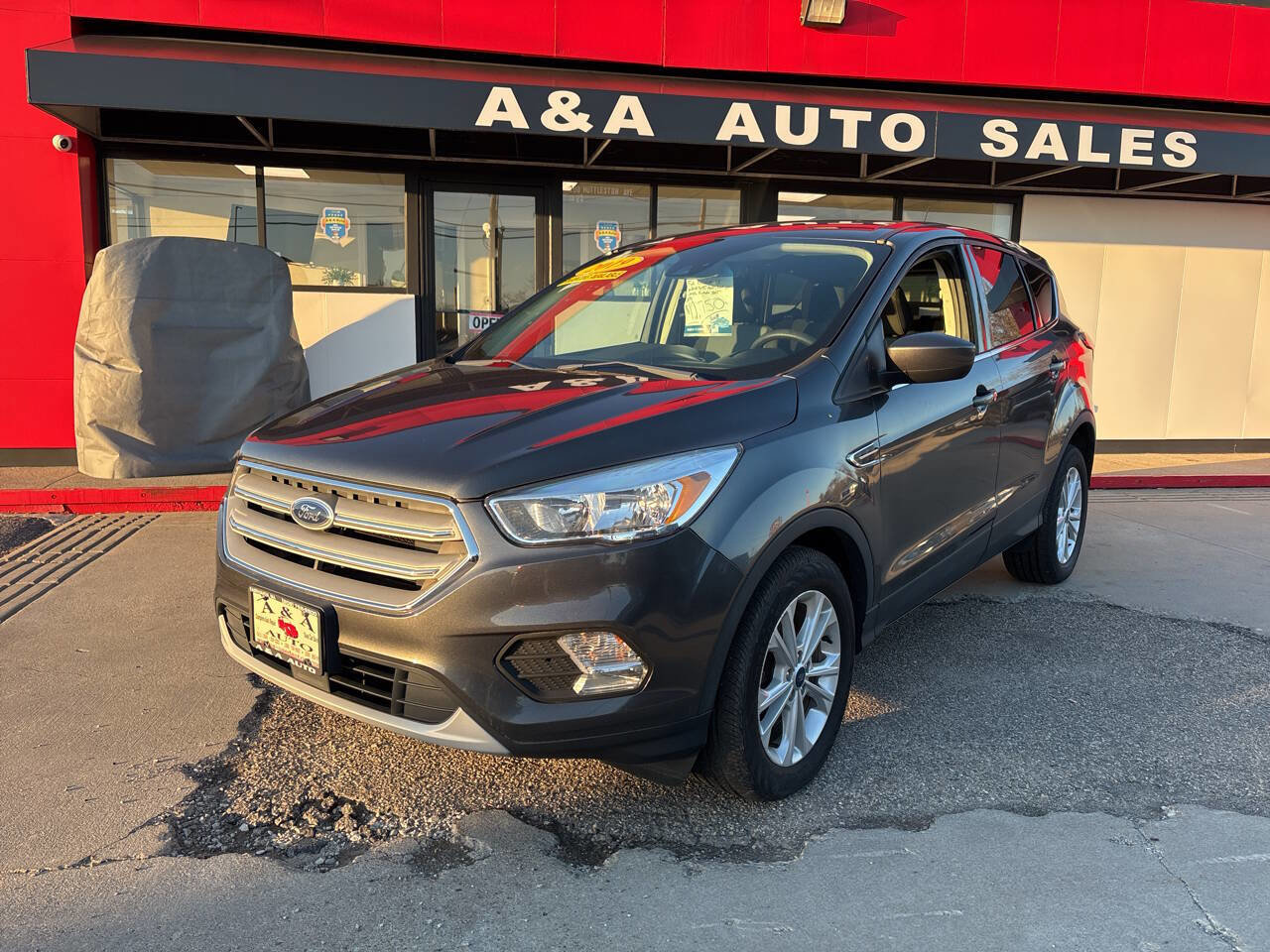 Used 2019 Ford Escape SE
