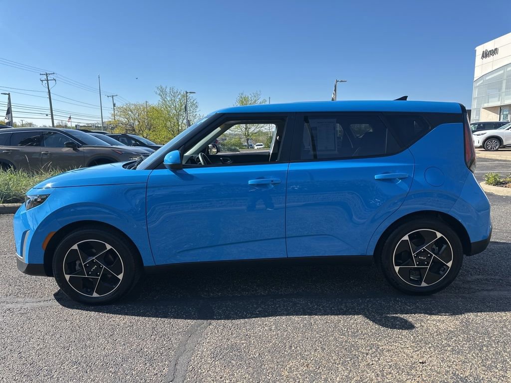 Used 2025 Kia Soul EX FWD image 9