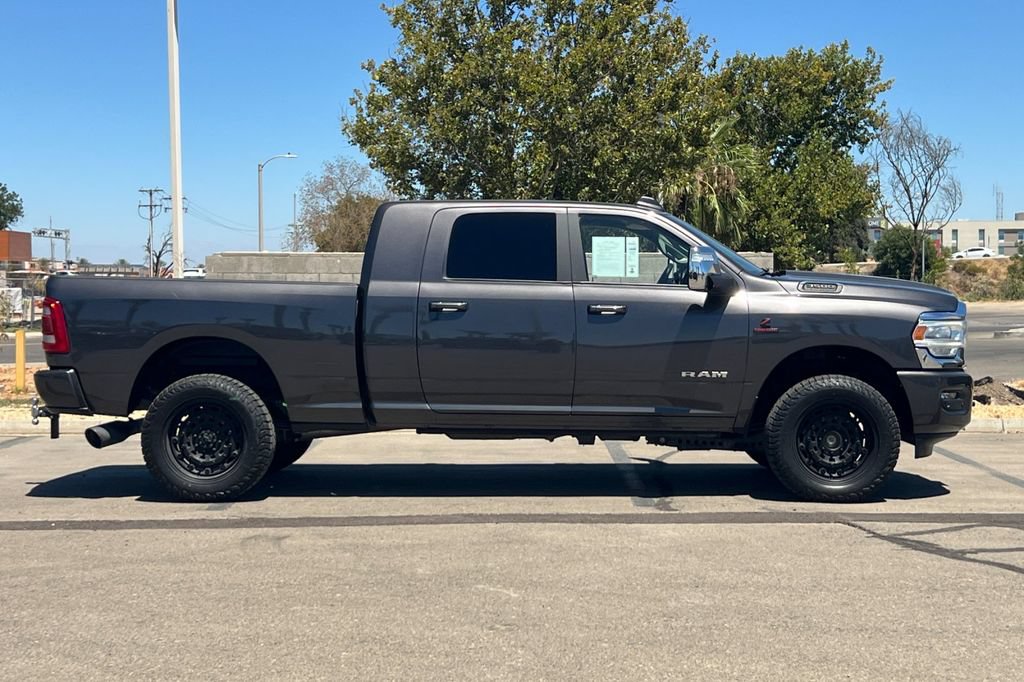 Used 2024 RAM 3500 Laramie AWD/4WD image 3