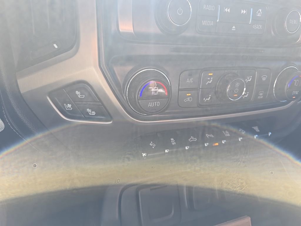 Used 2018 GMC Sierra 2500 Denali w/ Duramax Plus Package AWD/4WD image 19