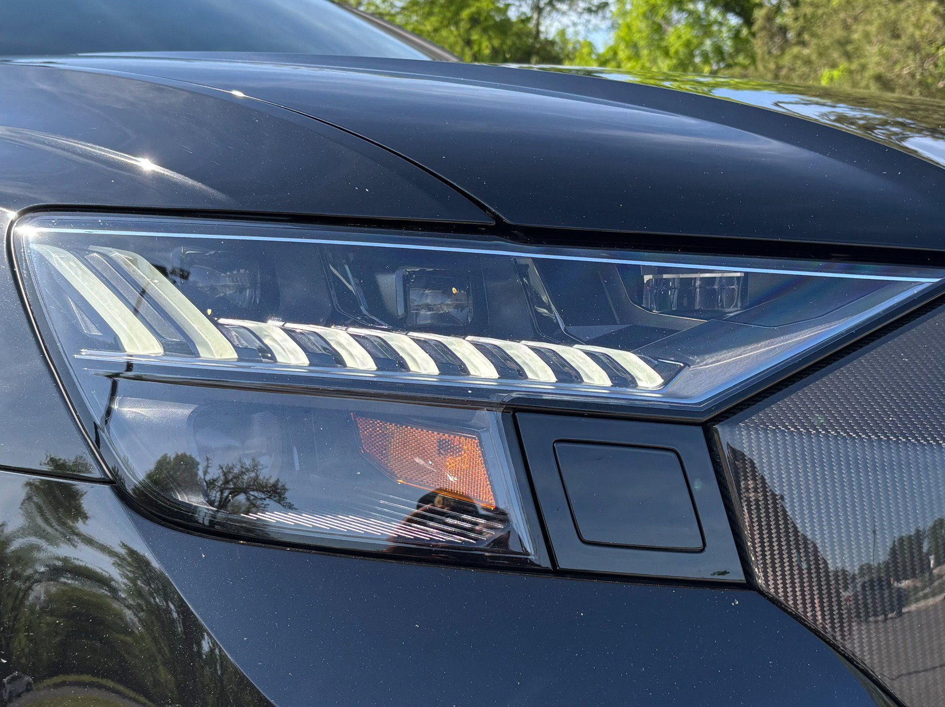 Used 2023 Audi RS Q8 w/ Black Optic Package image 57