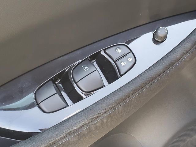 Certified 2023 Nissan Leaf SV Plus image 17