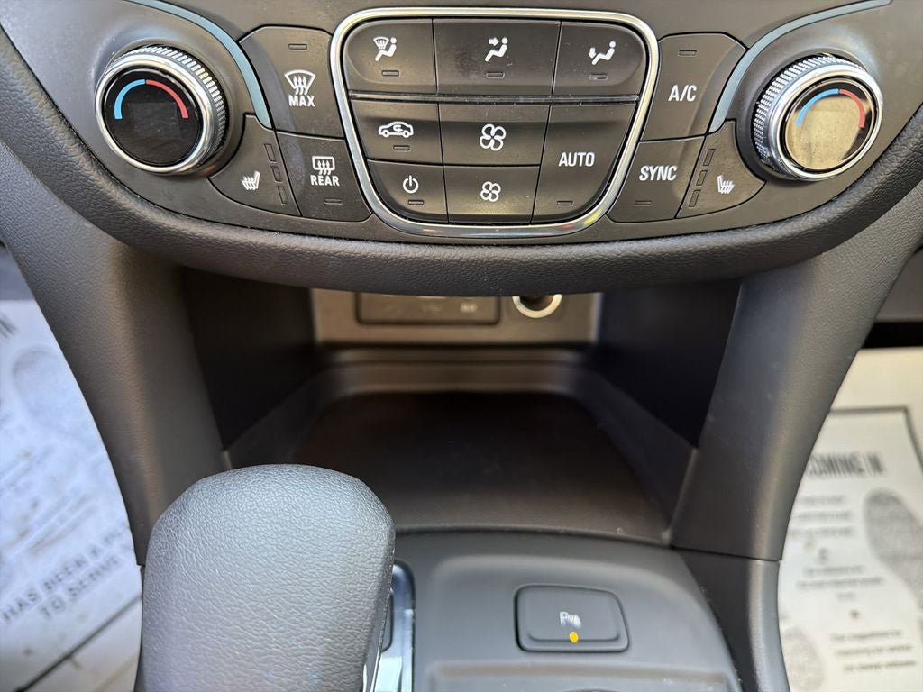 Used 2022 Chevrolet Equinox LT image 20