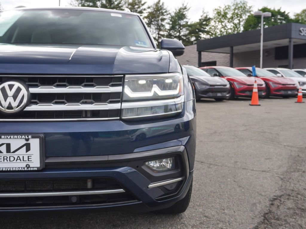Used 2019 Volkswagen Atlas SEL R-Line AWD/4WD image 16