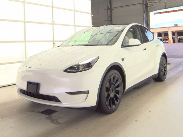 Used 2023 Tesla Model Y Long Range AWD/4WD image 1