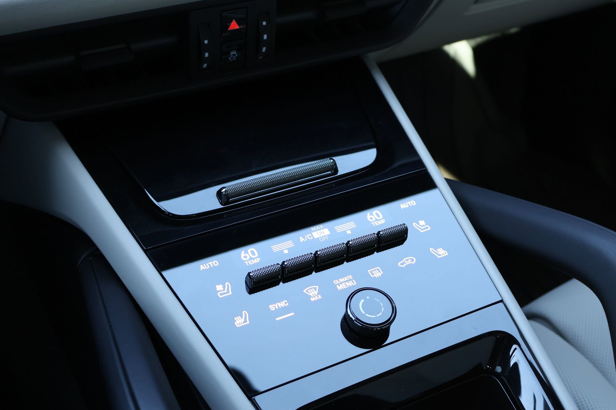 Used 2025 Porsche Cayenne S image 21