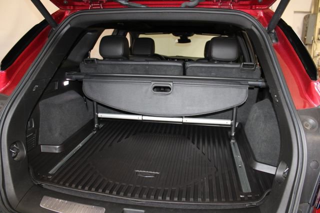 Used 2020 Cadillac XT5 Premium Luxury w/ LPO, Floor Liner Package AWD/4WD image 27