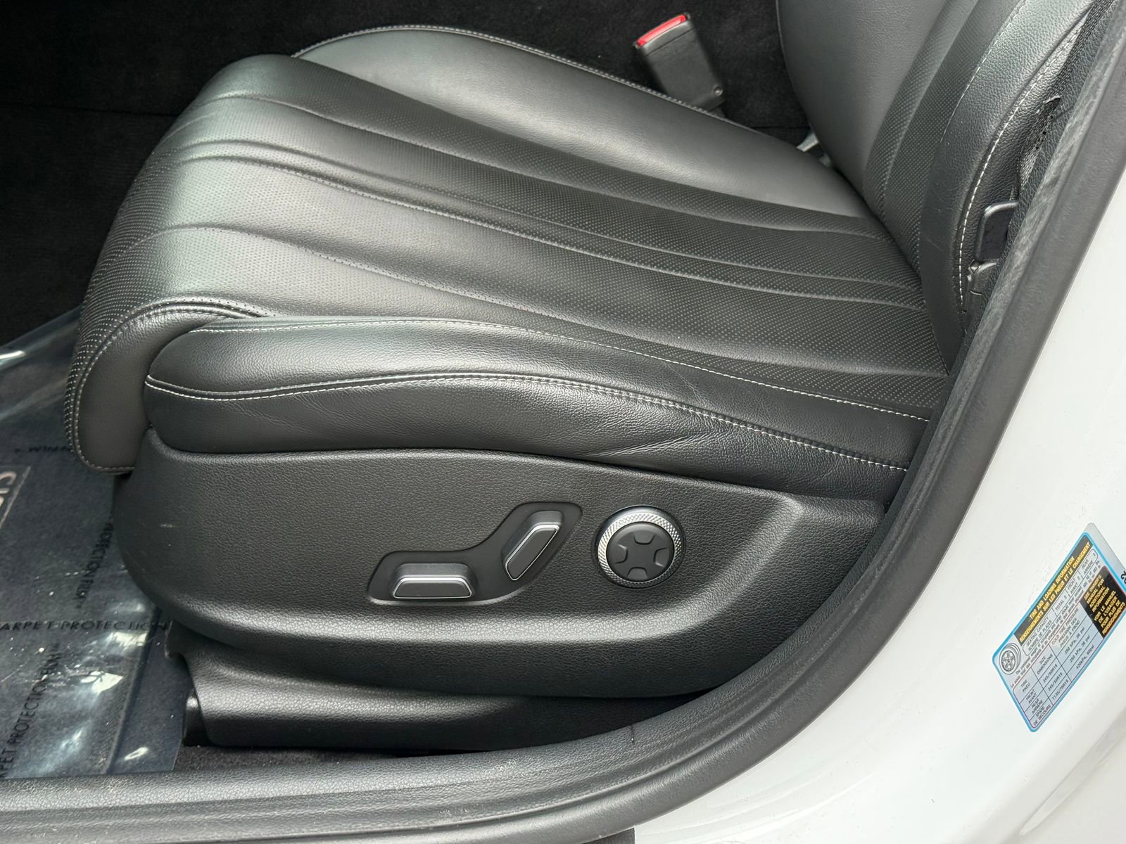 Used 2023 Genesis G80 2.5T image 13