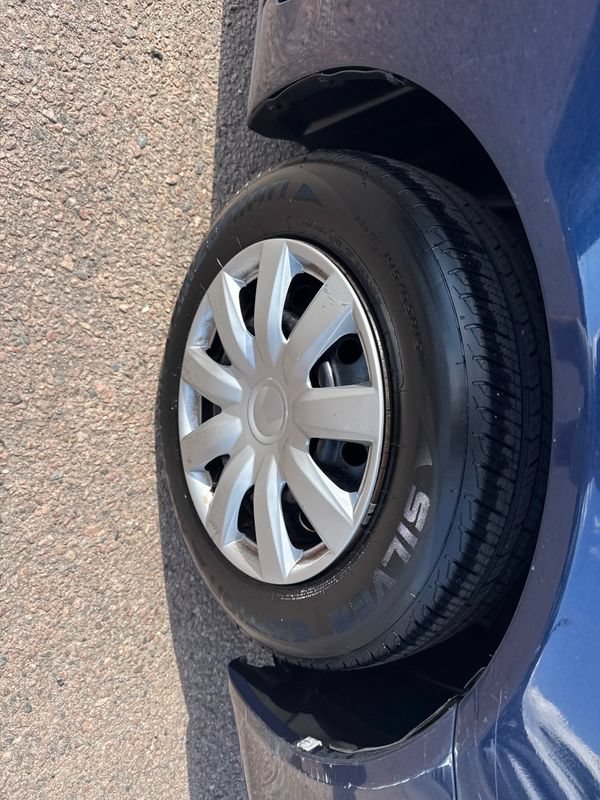 Used 2005 Toyota Camry LE FWD image 19