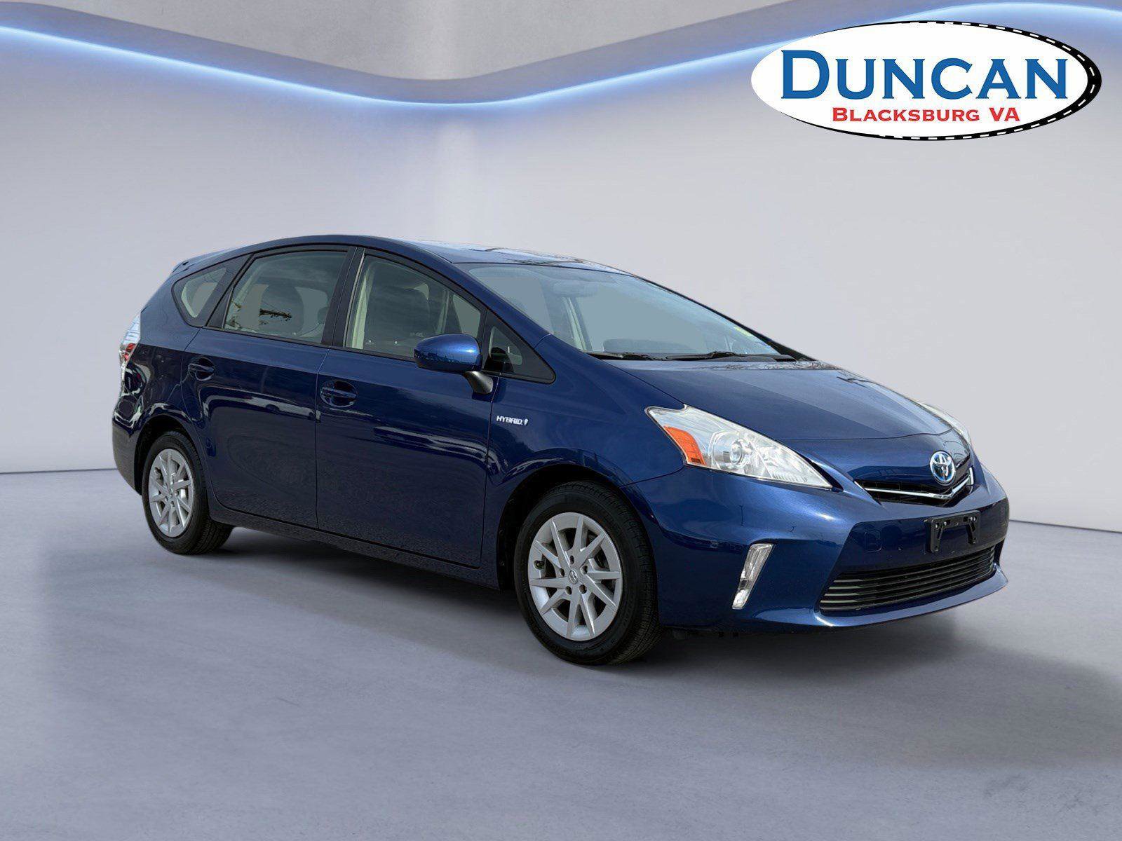 Used 2013 Toyota Prius V Two FWD image 1