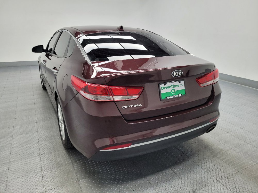 Used 2018 Kia Optima LX w/ 17" Alloy Wheels Package FWD image 6
