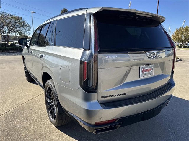 Used 2024 Cadillac Escalade Sport w/ LPO, ONYX Package image 6