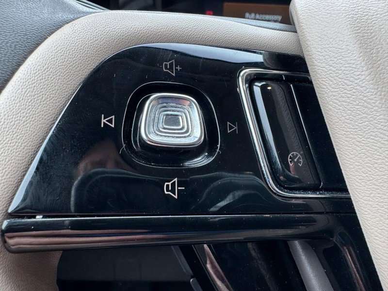 Certified 2022 Lincoln Corsair FWD w/ Equipment Group 101A image 18