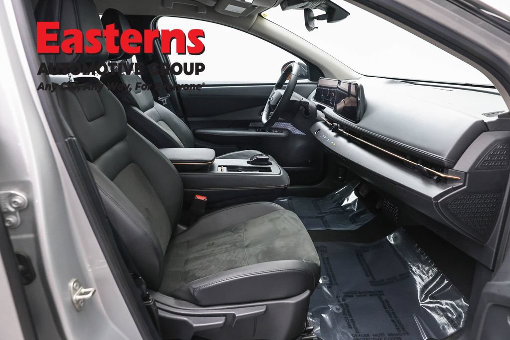 Used 2023 Nissan Ariya FWD image 24