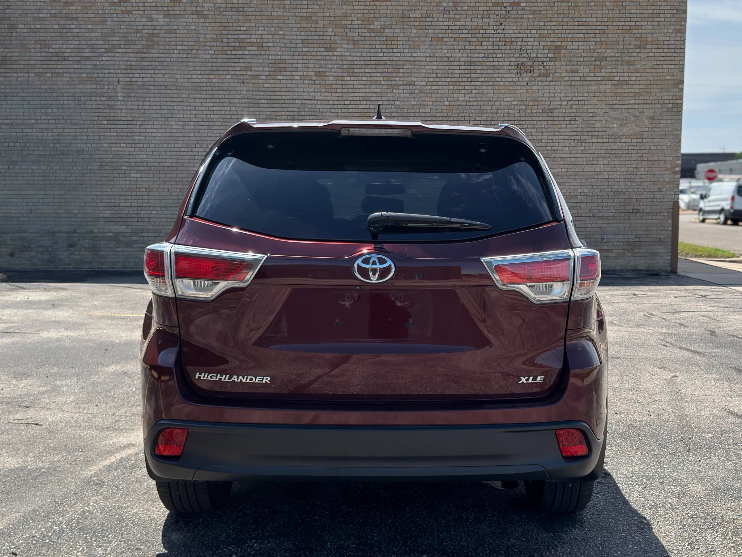 Used 2015 Toyota Highlander XLE FWD image 6