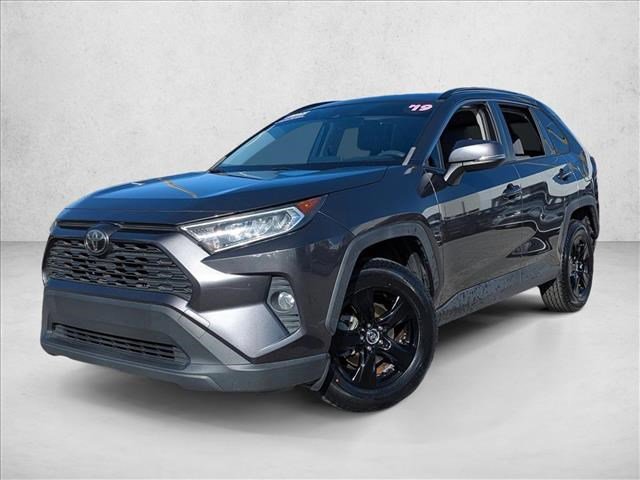 Used 2019 Toyota RAV4 XLE image 1