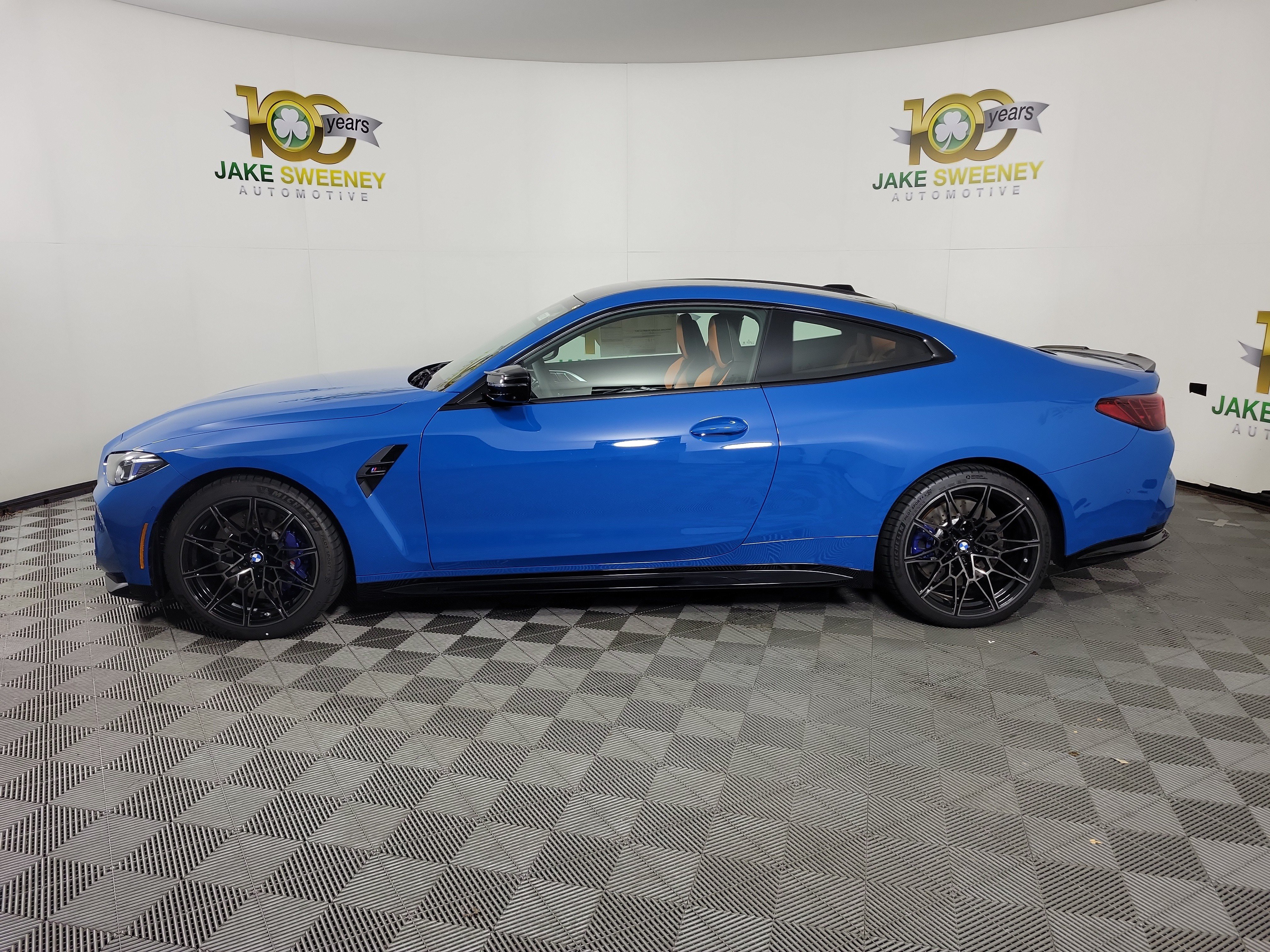New 2027 BMW M4 xDrive Competition w/ Parking Assistance Package AWD/4WD image 4