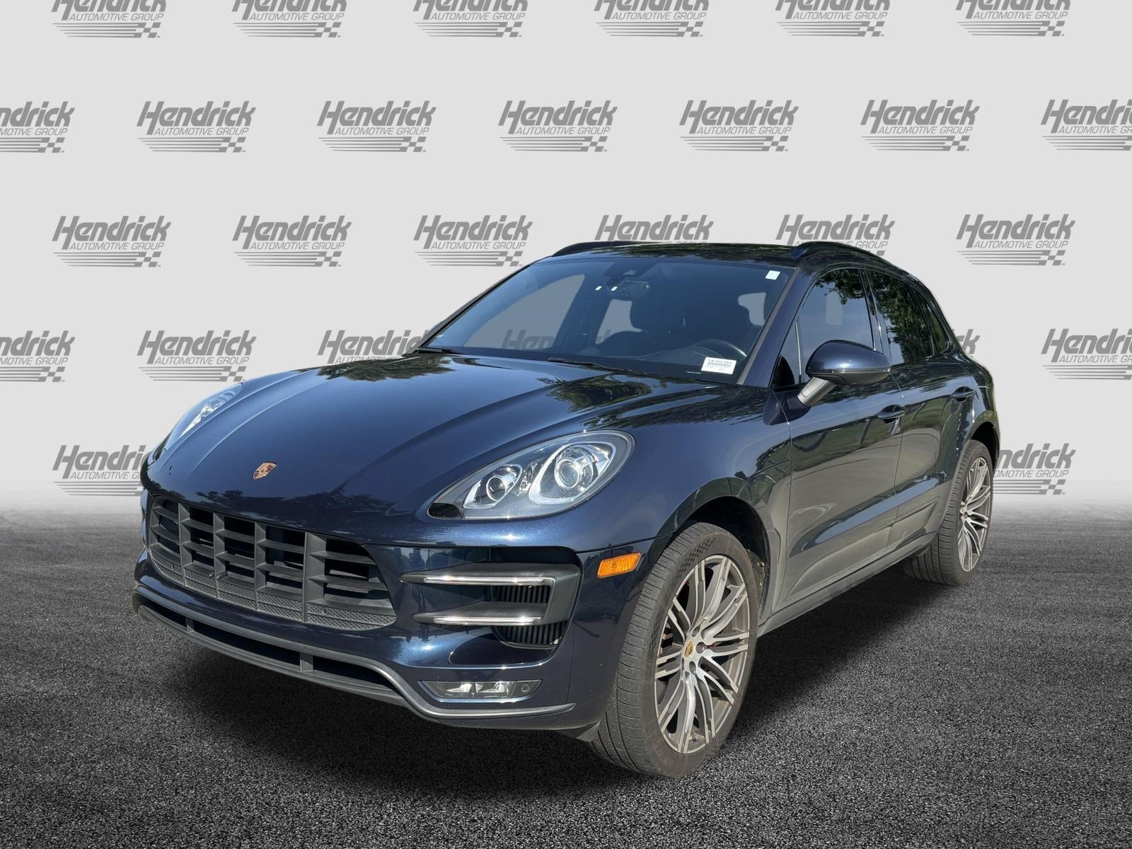 Used 2018 Porsche Macan Turbo AWD/4WD image 5