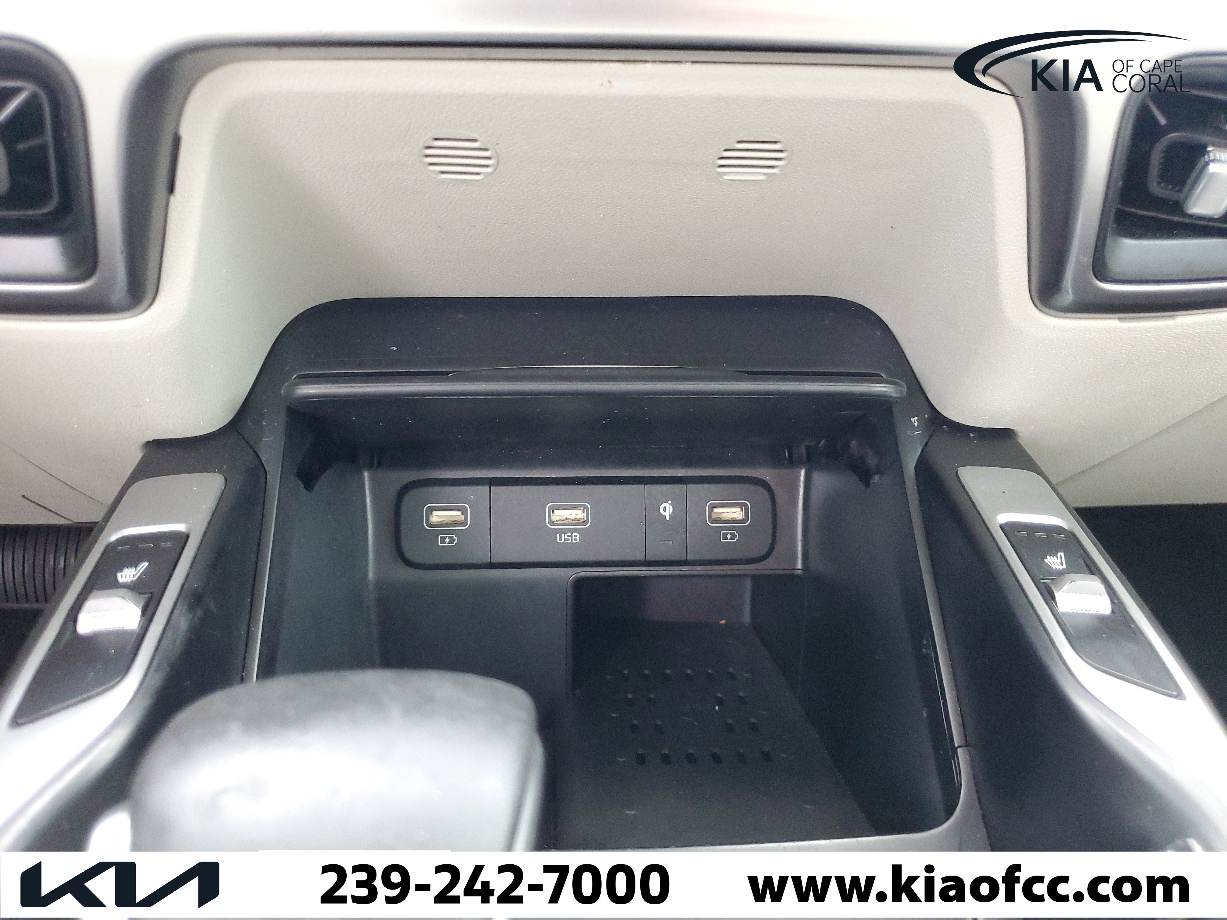 Used 2023 Kia Sorento S w/ Panoramic Sunroof Package FWD image 19
