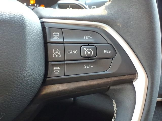 Used 2022 Jeep Grand Cherokee Limited 4xe image 19