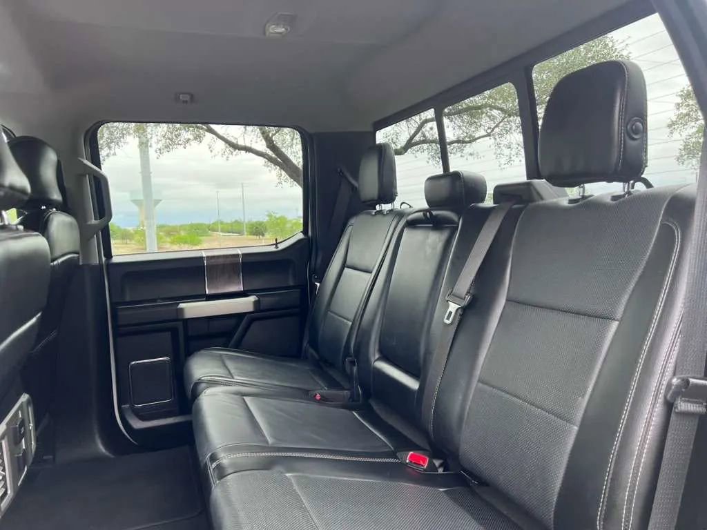 Used 2017 Ford F250 Lariat w/ Lariat Value Package RWD image 27
