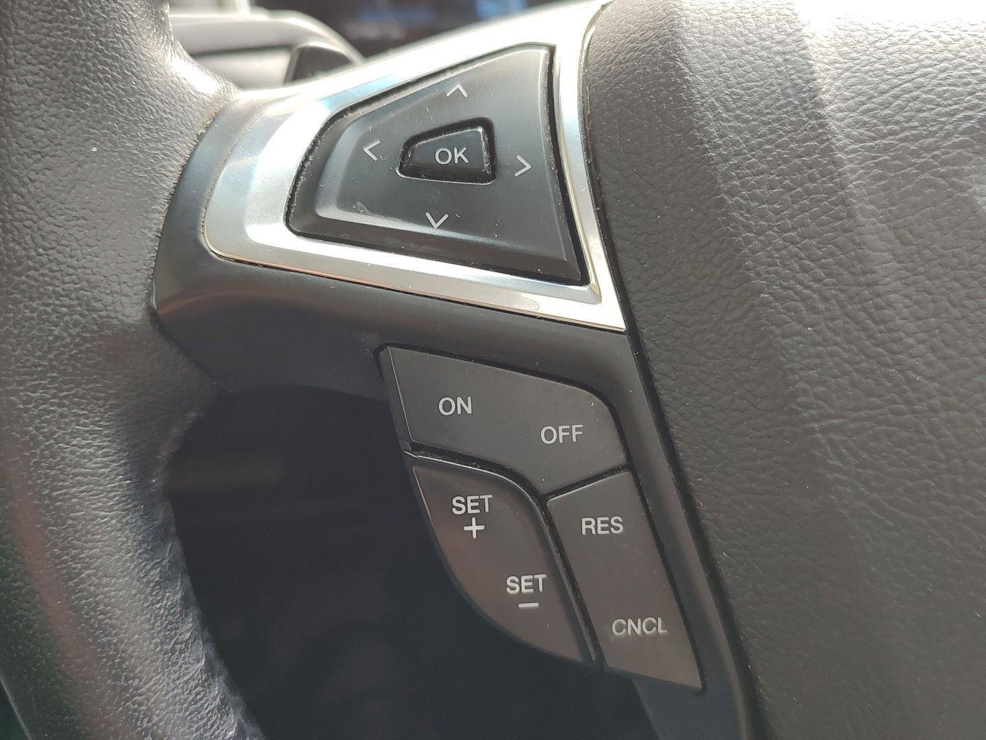 Used 2015 Ford Edge Titanium w/ Equipment Group 302A AWD/4WD image 14