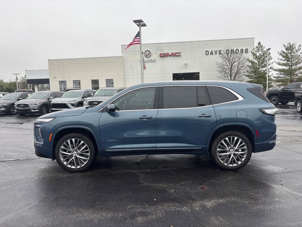 Used 2025 Buick Enclave Avenir w/ Super Cruise Package image 9