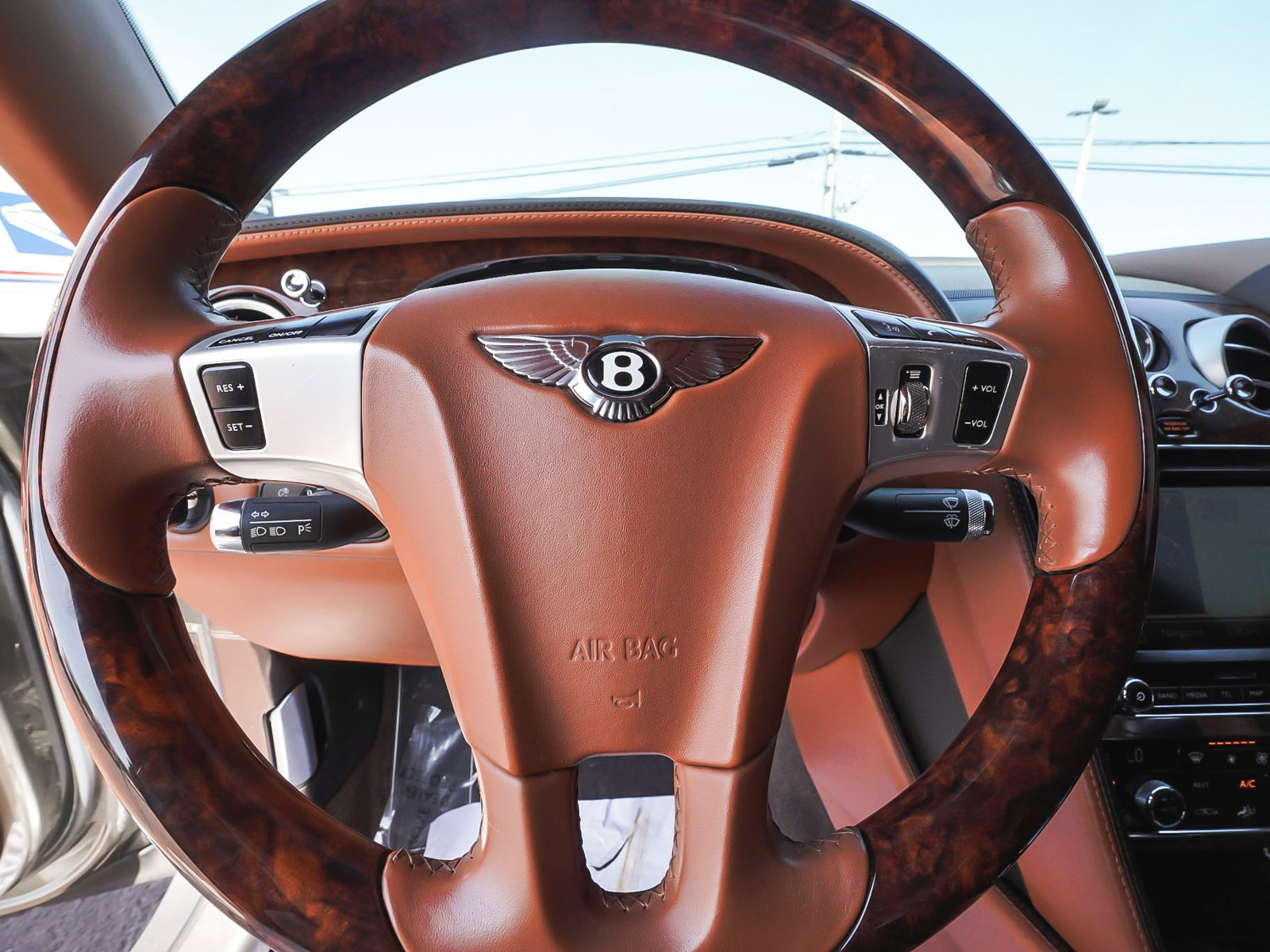 Used 2014 Bentley Flying Spur W12 AWD/4WD image 14