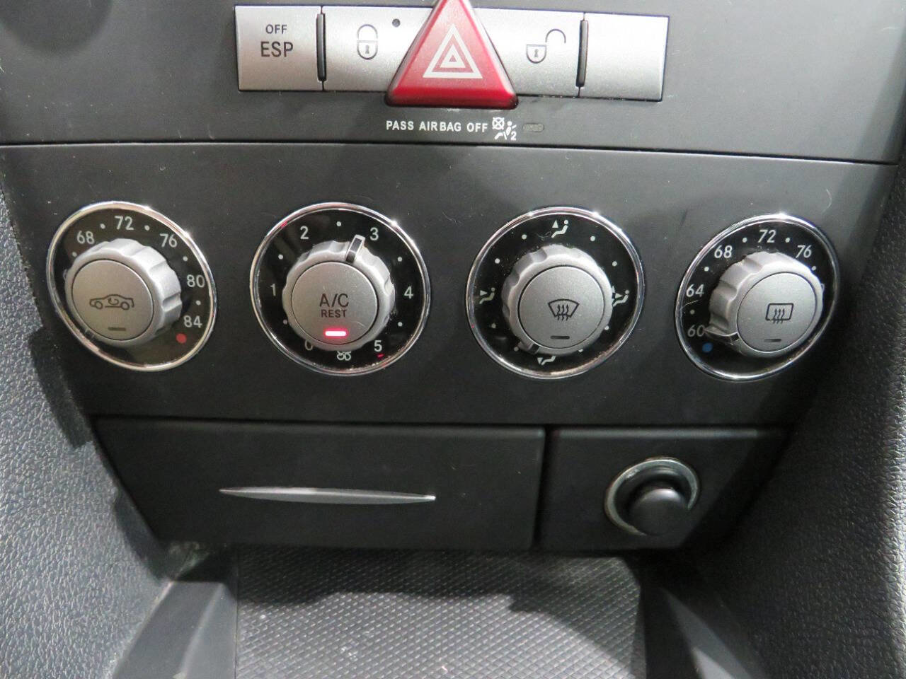 Used 2006 Mercedes-Benz SLK 280 image 23