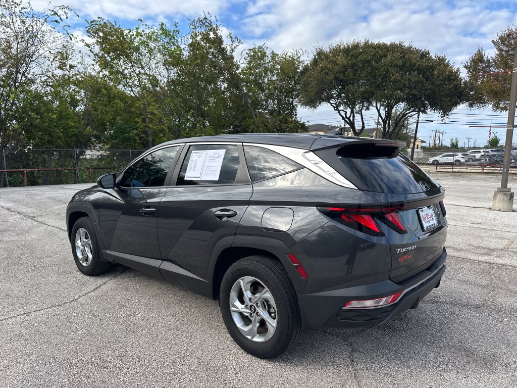 Used 2023 Hyundai Tucson SE AWD/4WD image 4