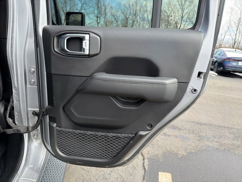 Used 2021 Jeep Wrangler Unlimited Sahara image 22