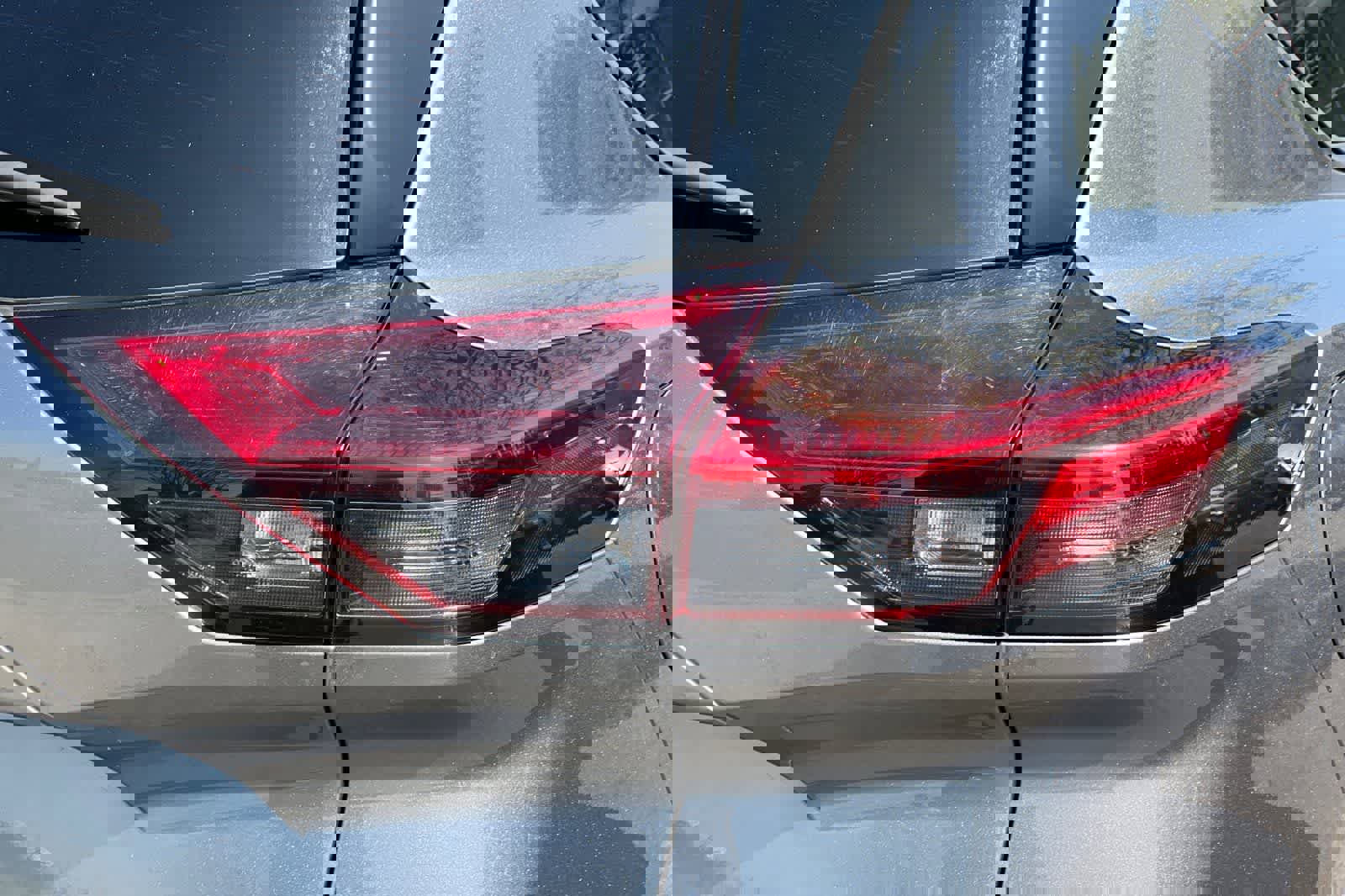 Used 2025 Nissan Rogue SV image 35