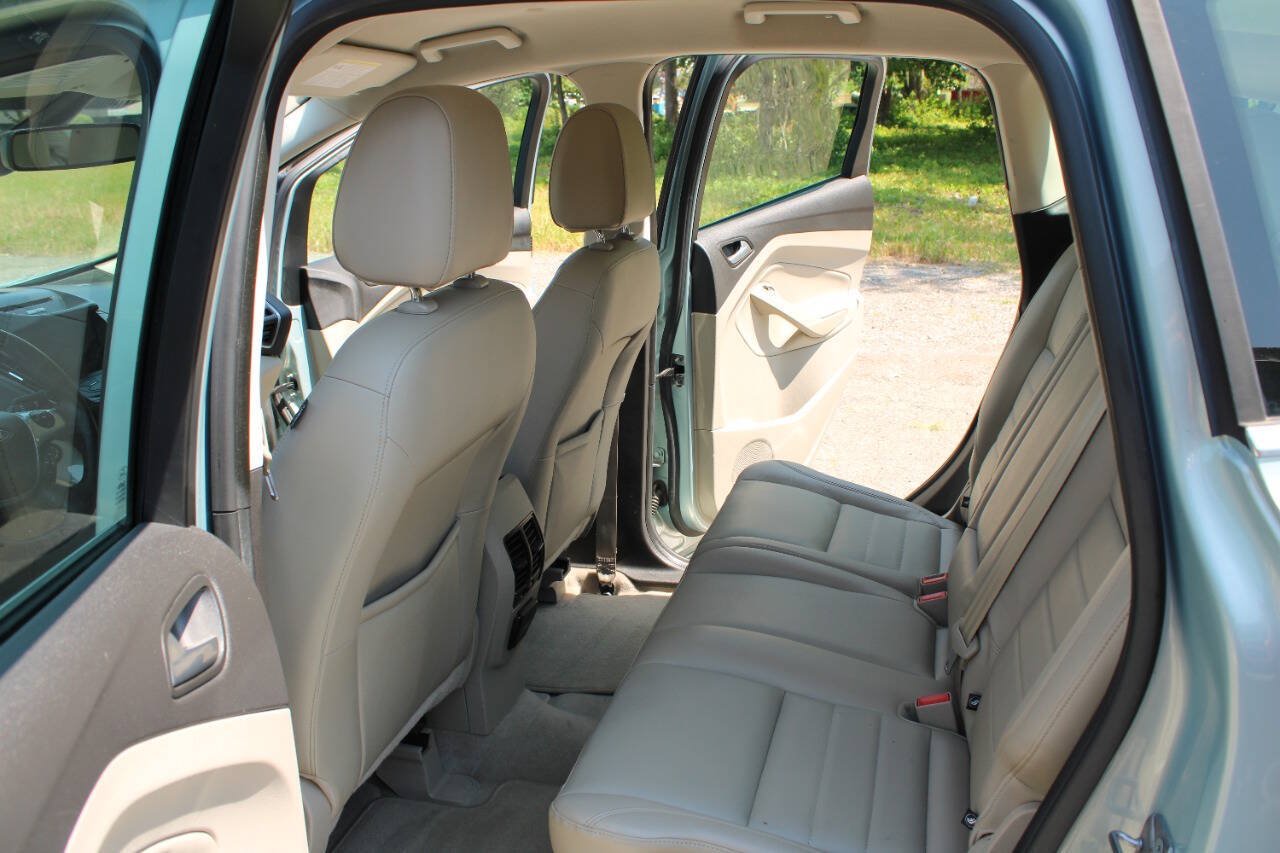 Used 2013 Ford C-MAX SEL FWD image 25