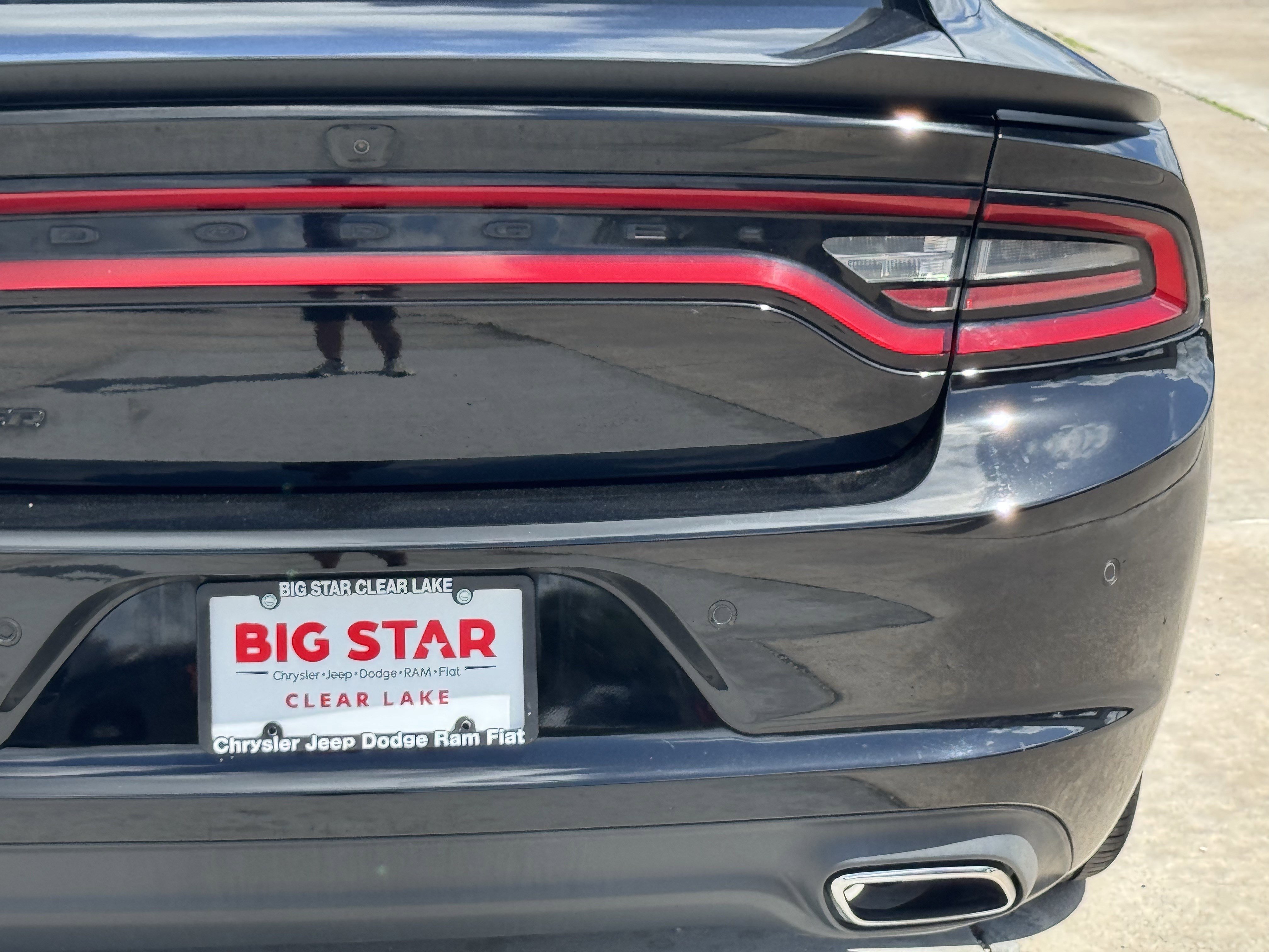 Used 2023 Dodge Charger SXT w/ Blacktop Package RWD image 10