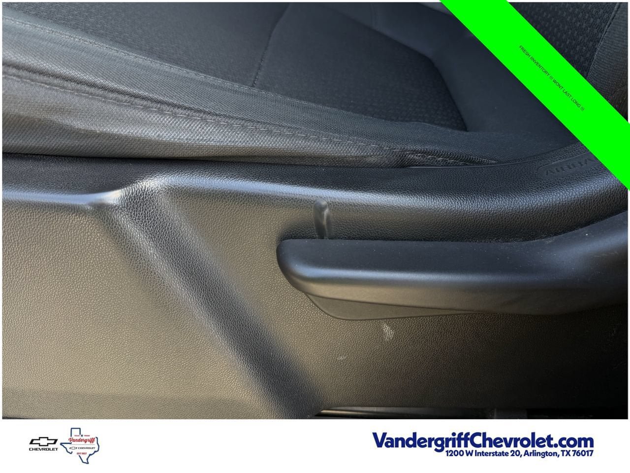 Used 2019 Chevrolet Silverado 1500 Custom w/ Custom Value Package AWD/4WD image 23