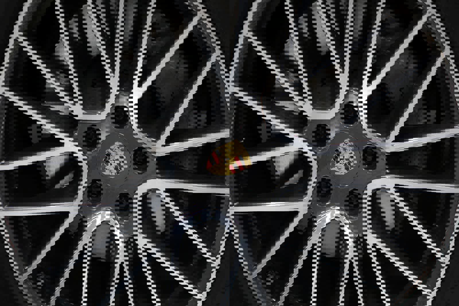 Certified 2023 Porsche Cayenne S Platinum image 11