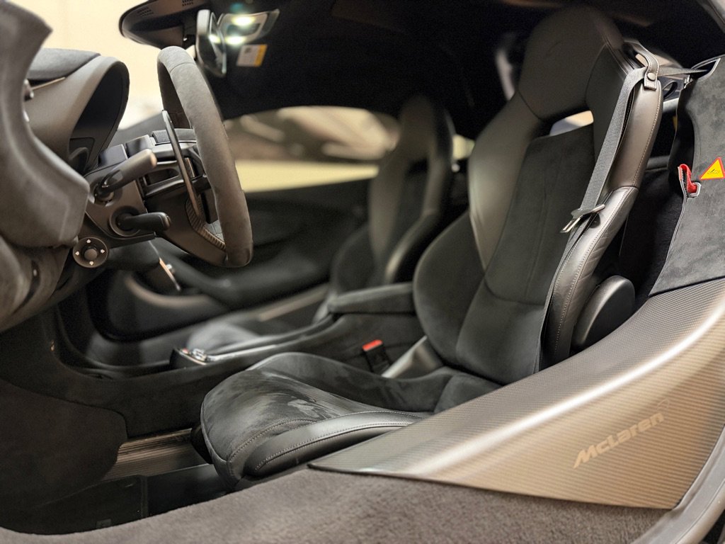 Used 2019 McLaren 600LT RWD image 25