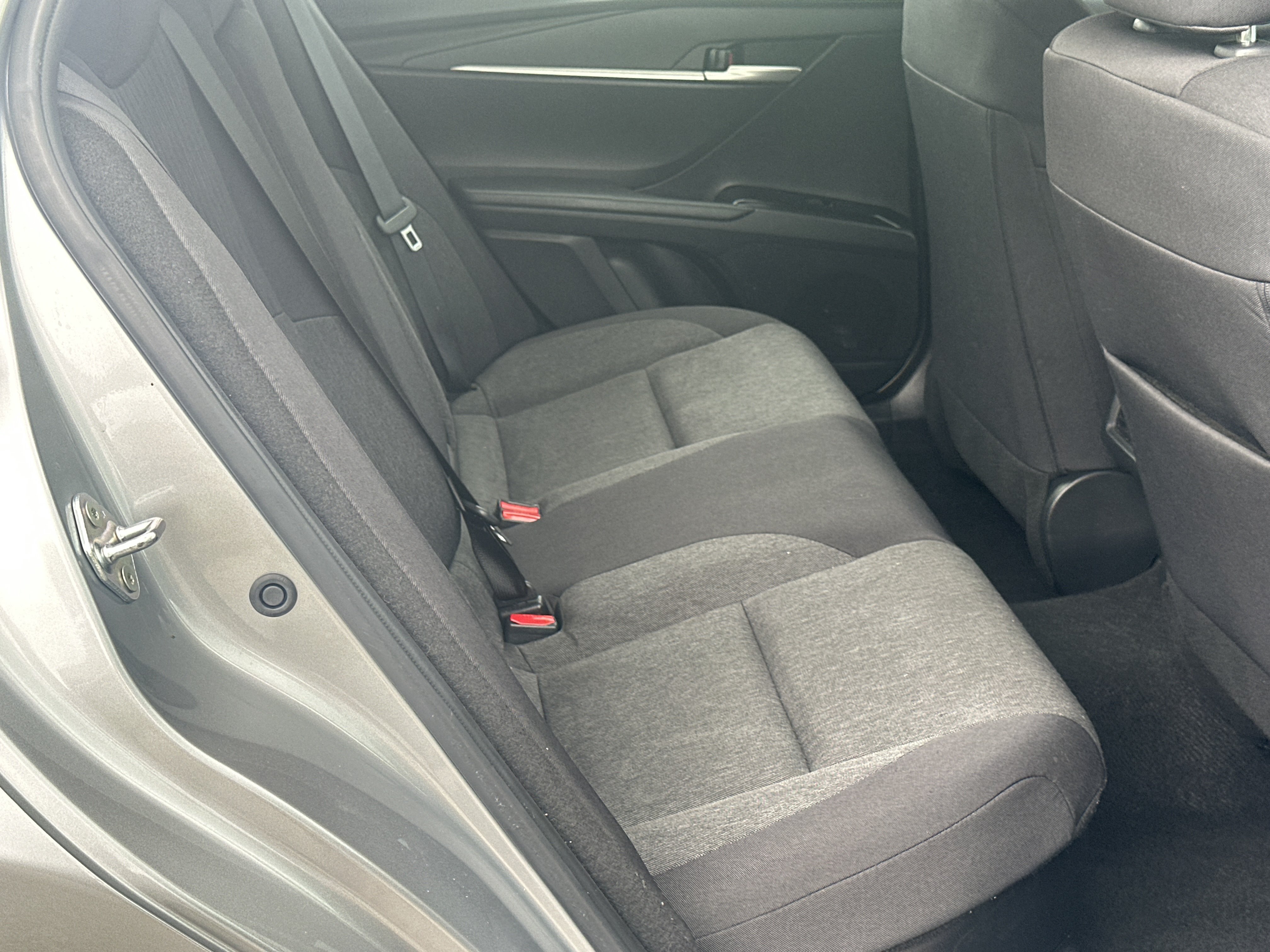 Used 2025 Toyota Camry LE FWD image 15