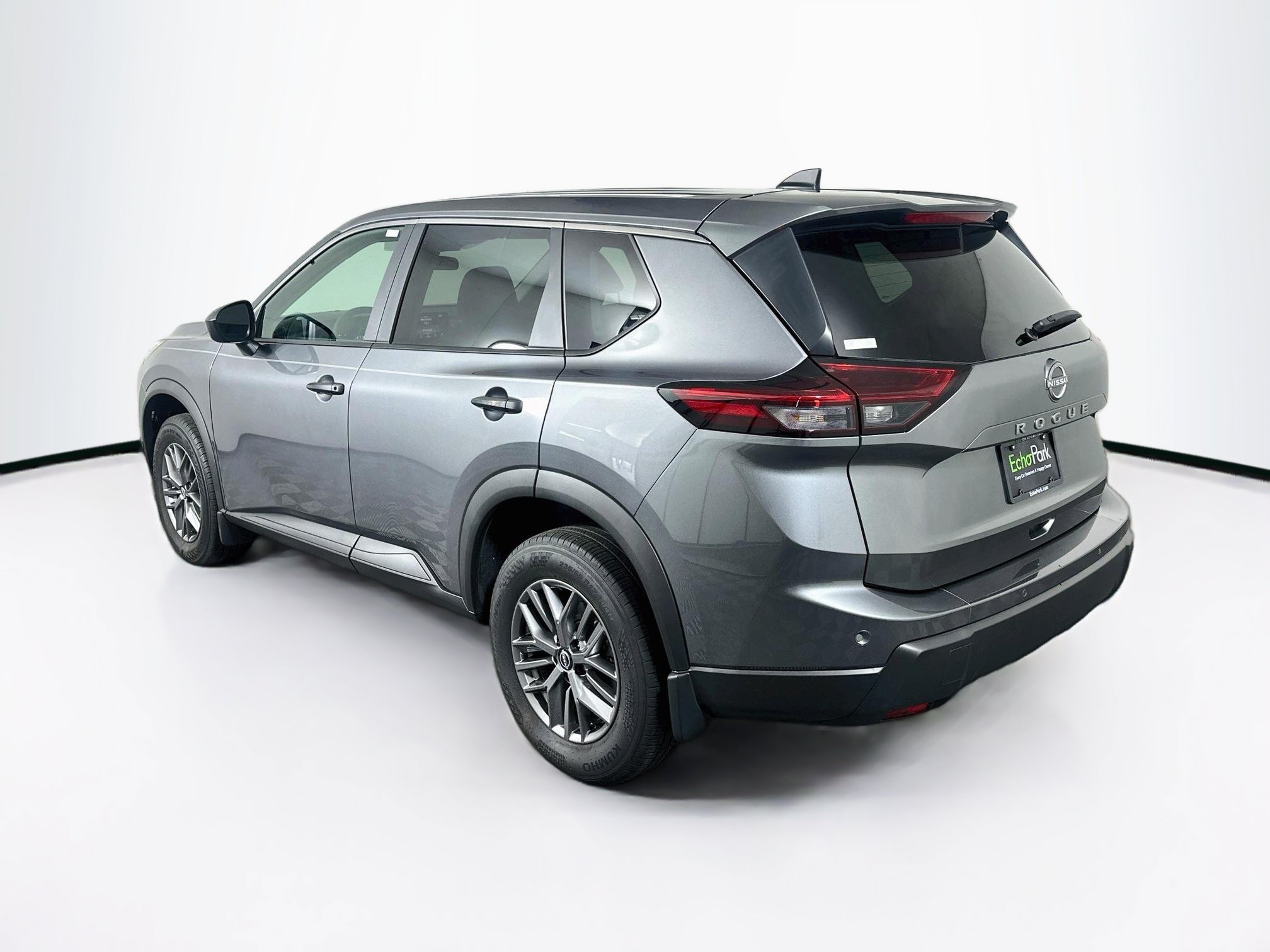 Used 2025 Nissan Rogue S FWD image 5