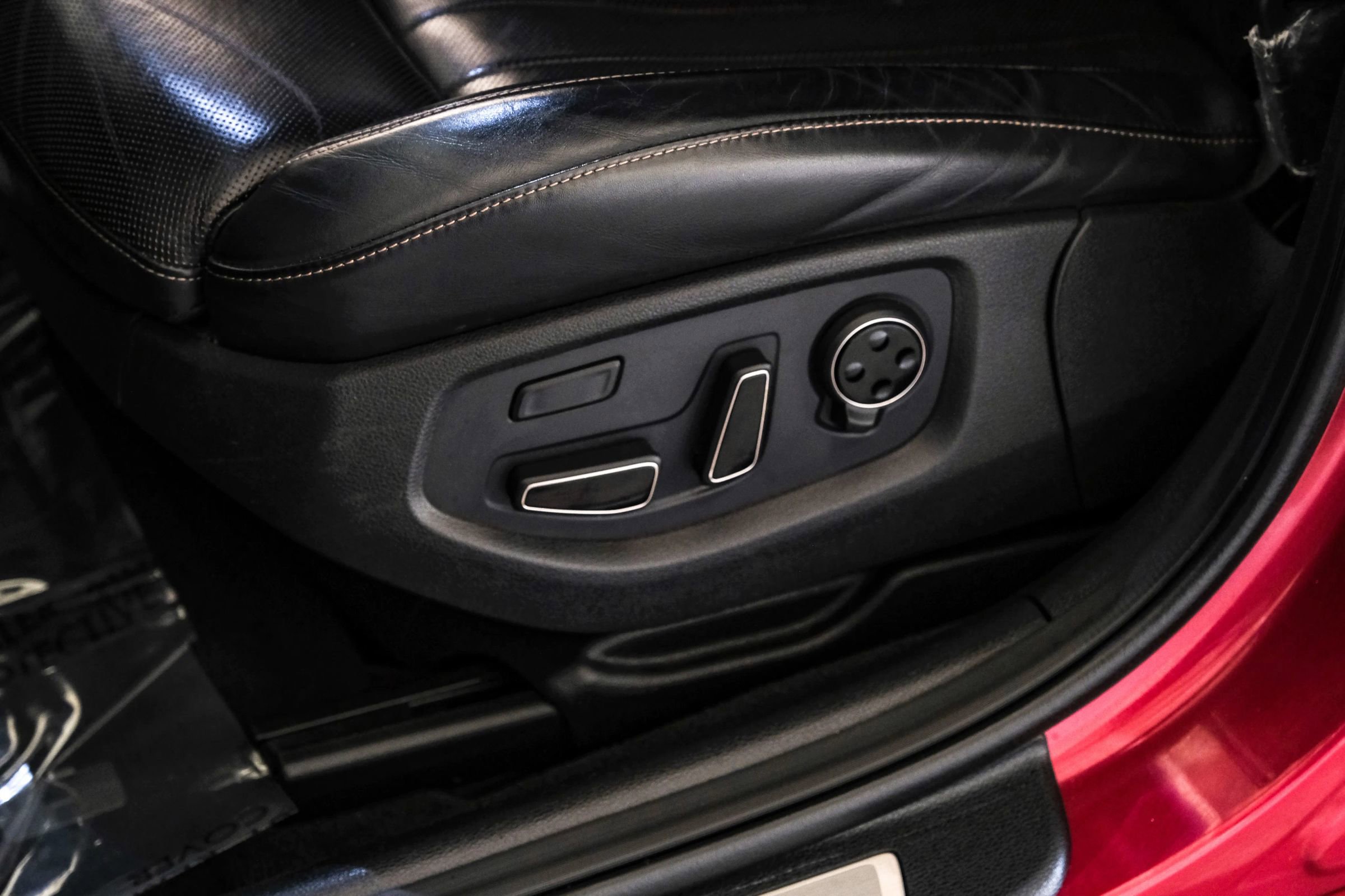 Used 2019 Genesis G80 3.3T Sport image 38